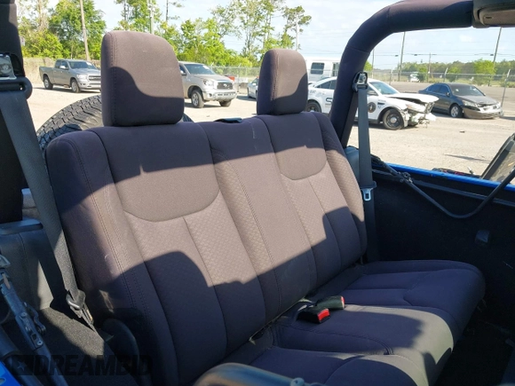 2015 Jeep Wrangler Sport z VIN 1C4AJWAG8FL550859, wystawiony jako IAAI lot #42154946 z przebiegiem 143 658 mil mil oraz . Historia ofert i sprzedaży dostępna na DreamBid. Obrazek 8.