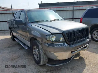 2006 Ford F-150 XLT with VIN 1FTRW12W76KB42162, listed as a IAAI auction lot 42175749 with 337,325 mi miles. Bid and sale history available at carsss.com. Image 1.