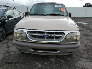 1997 Ford Explorer XLT with VIN 1FMDU35PXVZB69793, listed as a Copart auction lot 70712774 with 138,243 mi miles and Salvage title. Bid and sale history available at DreamBid. Image 5.