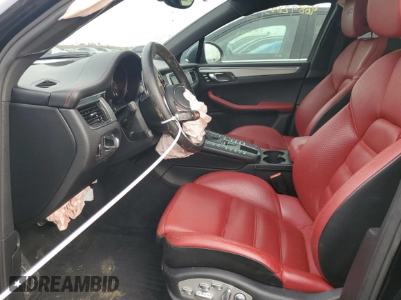 2018 Porsche Macan GTS with VIN WP1AG2A53JLB60541, listed as a Copart auction lot 46892845 with 60,951 mi miles and Clean Title. Bid and sale history available at DreamBid. Image 7.