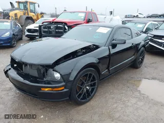 2008 Ford Mustang GT Deluxe with VIN 1ZVHT82H085191510, listed as a IAAI auction lot 41448096 with 116,415 mi miles. Bid and sale history available at carsss.com. Image 18.