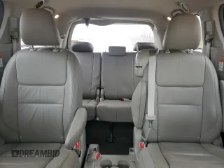 2015 Toyota Sienna XLE с VIN 5TDYK3DC8FS671800, выставлен на аукционе Copart как лот 49820685 с пробегом 110 256 миль миль и Списание • Salvage title. История ставок и продаж доступна на DreamBid. Изображение 10.