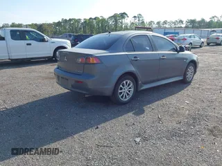 2010 Mitsubishi Lancer ES z VIN JA32U2FUXAU018940, wystawiony jako IAAI lot #42481450 z przebiegiem 180 872 mil mil oraz . Historia ofert i sprzedaży dostępna na DreamBid. Obrazek 4.