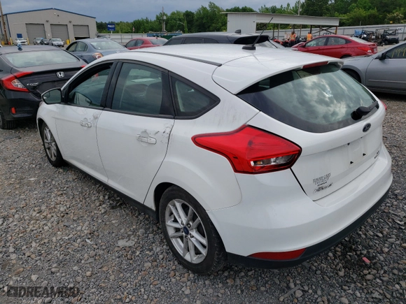 2016 Ford Focus SE with VIN 1FADP3K29GL374716, listed as a Copart auction lot 43301711 with 105,738 mi miles and Salvage Title. Bid and sale history available at carsss.com. Image 3.