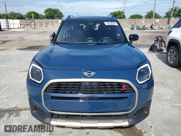 2025 MINI Countryman S with VIN WMZ23GA06S7S21118, listed as a Copart auction lot 62491425 with 11,851 mi miles and Clean title. Bid and sale history available at DreamBid. Image 5.