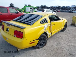 2005 Ford Mustang Deluxe with VIN 1ZVFT80N255136181, listed as a IAAI auction lot 42096578 with 151,696 mi miles and . Bid and sale history available at DreamBid. Image 4.