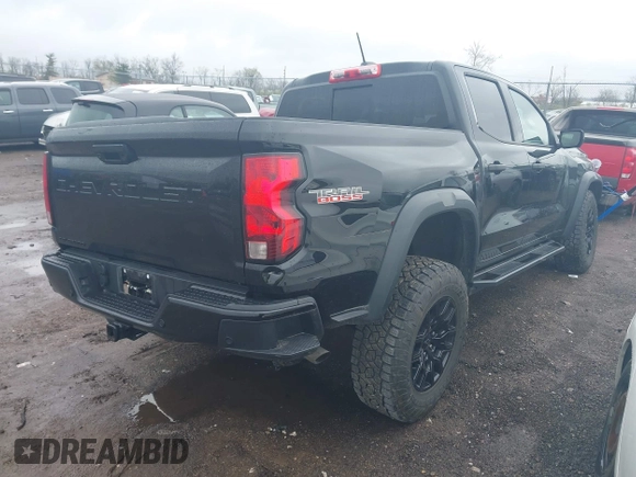 2023 Chevrolet Colorado 4WD Trail Boss with VIN 1GCPTEEK9P1196702, listed as a IAAI auction lot 41924581 with 21,882 mi miles. Bid and sale history available at carsss.com. Image 4.
