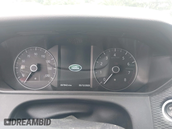 2018 Land Rover Range Rover Velar S with VIN SALYB2RX7JA711885, listed as a IAAI auction lot 42237574 with 67,842 mi miles and . Bid and sale history available at DreamBid. Image 7.