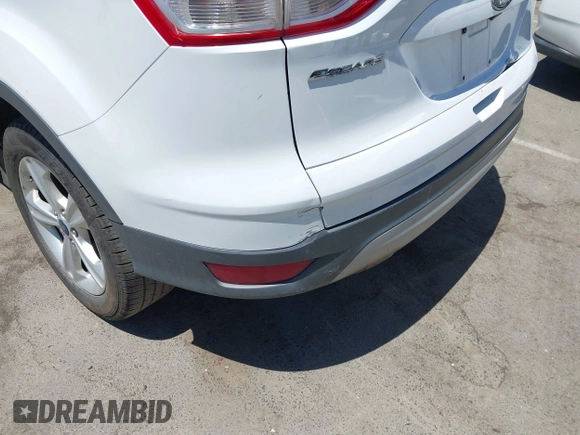 2014 Ford Escape SE with VIN 1FMCU9G98EUA39702, listed as a IAAI auction lot 42683914 with 276,162 mi miles and . Bid and sale history available at DreamBid. Image 15.