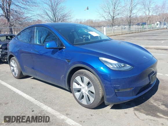 2020 Tesla Model Y Long Range with VIN 5YJYGDEF4LF005534, listed as a IAAI auction lot 41830910 with 32,438 mi miles and . Bid and sale history available at DreamBid. Image 1.