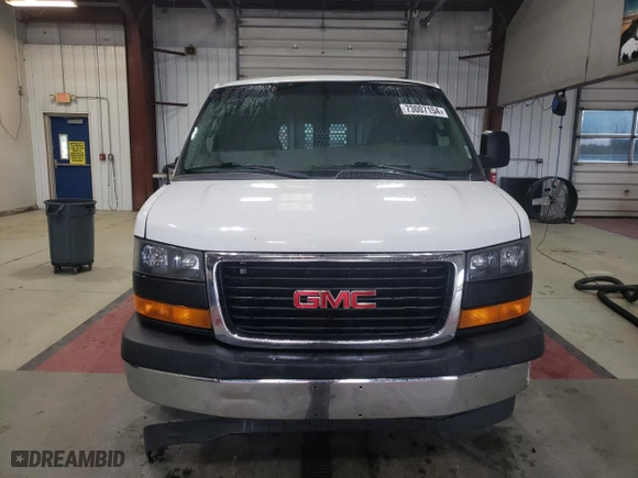 2017 GMC Savana Cargo Van with VIN 1GTW7AFF4H1914667, listed as a Copart auction lot 73007154 with 98,652 mi miles and Salvage Title. Bid and sale history available at carsss.com. Image 5.