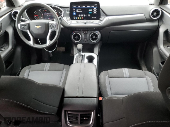 2023 Chevrolet Blazer LT z VIN 3GNKBCR48PS103722, wystawiony jako Copart lot #49377625 z przebiegiem 26 157 mil mil oraz Czysty tytuł • Clean title. Historia ofert i sprzedaży dostępna na DreamBid. Obrazek 8.