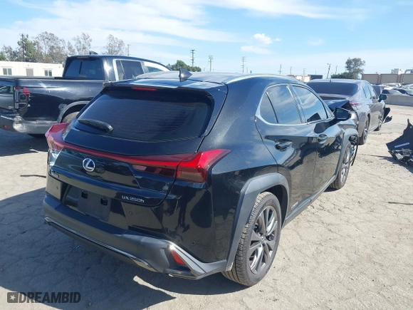 2020 Lexus UX with VIN JTHR9JBH8L2029954, listed as a IAAI auction lot 41939048 with 79,703 mi miles. Bid and sale history available at carsss.com. Image 4.