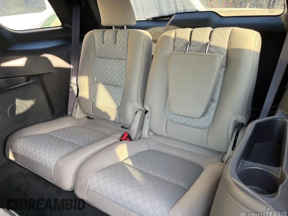 2013 Ford Explorer XLT z VIN 1FM5K7D87DGB51094, wystawiony jako IAAI lot #41950644 z przebiegiem 200 040 mil mil oraz . Historia ofert i sprzedaży dostępna na DreamBid. Obrazek 1.