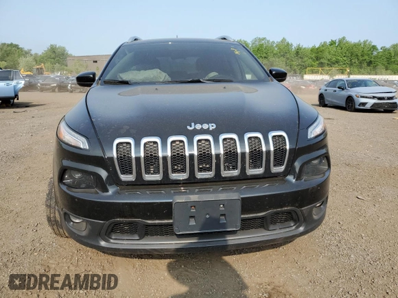 2017 Jeep Cherokee Latitude с VIN 1C4PJMCS9HW660210, выставлен на аукционе Copart как лот 59496495 с пробегом 104 150 миль миль и Списание • Salvage title. История ставок и продаж доступна на DreamBid. Изображение 5.