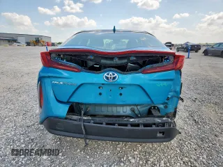 2017 Toyota Prius Plus with VIN JTDKARFP9H3030879, listed as a Copart auction lot 59861375 with 106,048 mi miles and Salvage title. Bid and sale history available at DreamBid. Image 6.