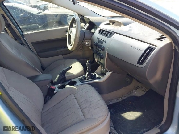 2008 Ford Focus SE with VIN 1FAHP35N58W287547, listed as a IAAI auction lot 41551886 with NaN miles. Bid and sale history available at carsss.com. Image 5.
