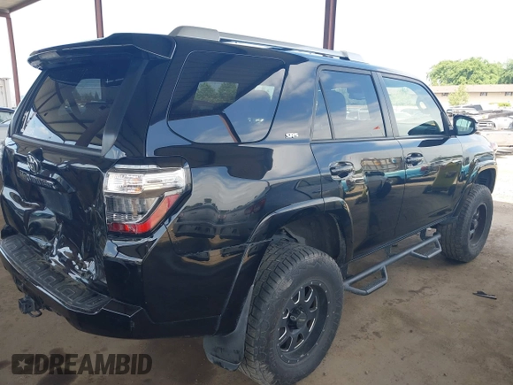 2018 Toyota 4Runner SR5 with VIN JTEBU5JR0J5607121, listed as a IAAI auction lot 42042949 with 156,625 mi miles and . Bid and sale history available at DreamBid. Image 4.