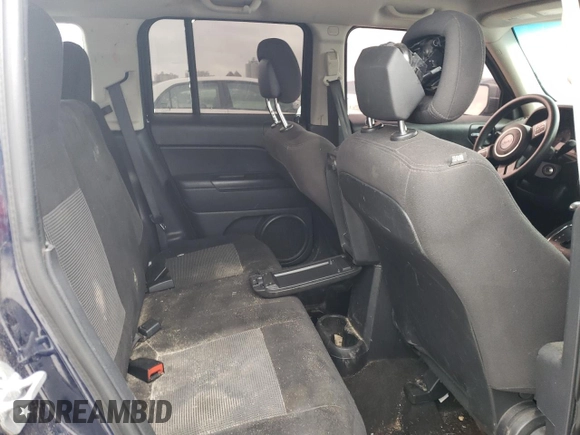 2016 Jeep Patriot Sport z VIN 1C4NJPBB7GD554259, wystawiony jako Copart lot #51657235 z przebiegiem Nie podano mil oraz Szkoda całkowita • Salvage title. Historia ofert i sprzedaży dostępna na DreamBid. Obrazek 11.