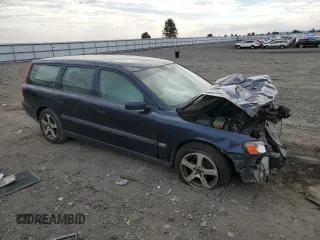2004 Volvo V70 with VIN YV1SW61T042404391, listed as a Copart auction lot 72018614 with 301,803 mi miles and Salvage Title. Bid and sale history available at carsss.com. Image 4.