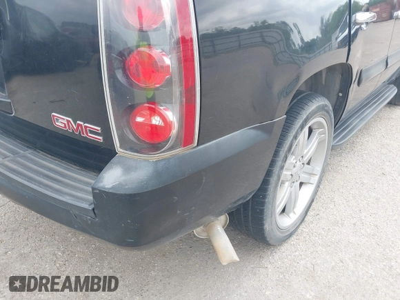 2007 GMC Yukon SLE with VIN 1GKFC13J87R157944, listed as a IAAI auction lot 42135875 with 260,587 mi miles and . Bid and sale history available at DreamBid. Image 13.