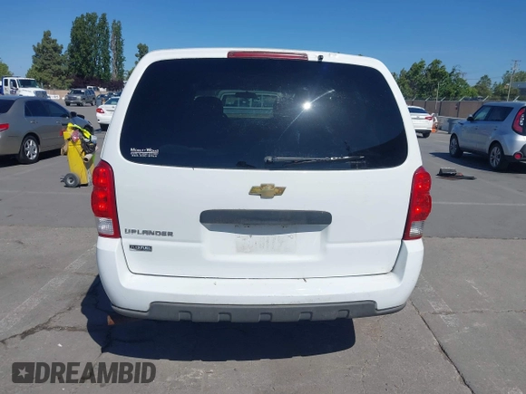 2008 Chevrolet Uplander LS Fleet z VIN 1GBDV13W18D140379, wystawiony jako IAAI lot #42246118 z przebiegiem 108 897 mil mil oraz . Historia ofert i sprzedaży dostępna na DreamBid. Obrazek 17.
