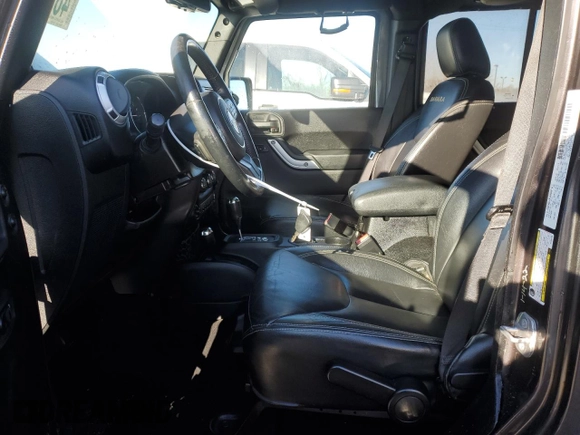 2014 Jeep Wrangler Unlimited Sahara with VIN 1C4HJWEG4EL283100, listed as a Copart auction lot 48350035 with 108,635 mi miles and Non repairable. Bid and sale history available at DreamBid. Image 7.