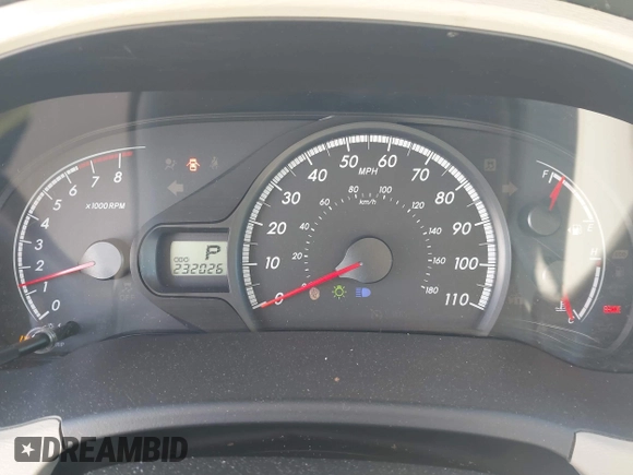 2012 Toyota Sienna LE AAS with VIN 5TDKK3DC3CS263240, listed as a IAAI auction lot 41810686 with 232,026 mi miles. Bid and sale history available at carsss.com. Image 7.