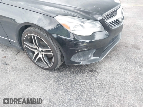 2014 Mercedes-Benz E 350 with VIN WDDKK5KF7EF240724, listed as a IAAI auction lot 42469727 with 116,174 mi miles and . Bid and sale history available at DreamBid. Image 17.