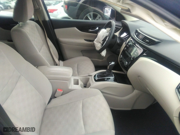 2018 Nissan Rogue Sport S with VIN JN1BJ1CP7JW151343, listed as a IAAI auction lot 41765611 with 61,118 mi miles. Bid and sale history available at carsss.com. Image 5.