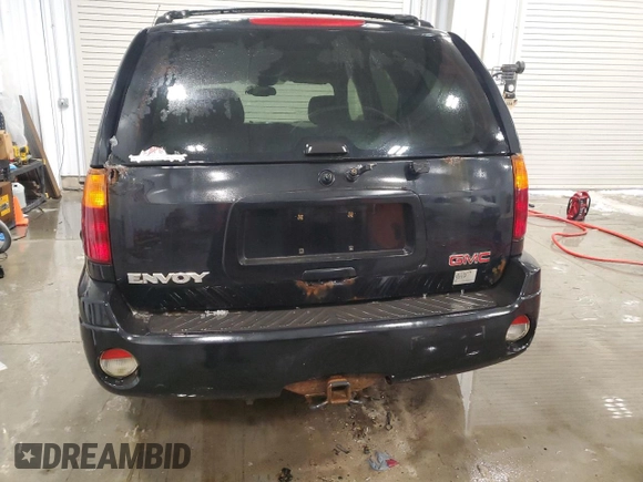 2002 GMC Envoy SLT with VIN 1GKDT13S022462940, listed as a Copart auction lot 45882995 with 232,828 mi miles and Clean Title. Bid and sale history available at carsss.com. Image 6.