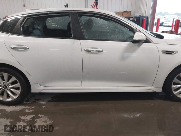 2018 Kia Optima LX z VIN 5XXGT4L31JG238006, wystawiony jako IAAI lot #41978646 z przebiegiem 84 672 mil mil oraz . Historia ofert i sprzedaży dostępna na DreamBid. Obrazek 13.
