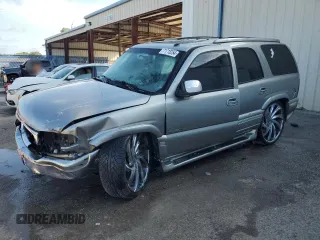 2002 GMC Yukon SLT with VIN 1GKEC13Z32J291981, listed as a Copart auction lot 71718254 with 0 mi miles and Salvage Title. Bid and sale history available at carsss.com. Image 1.