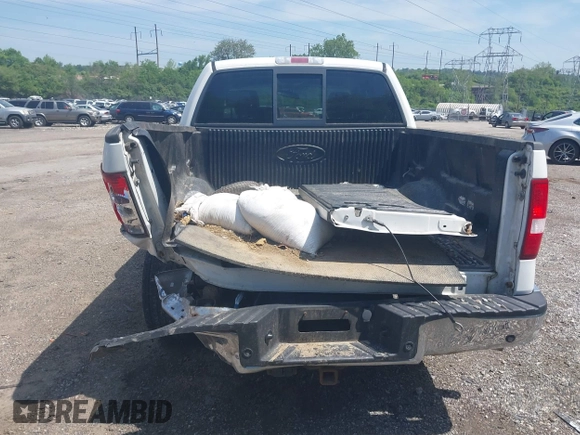 2008 Ford F-150 XLT z VIN 1FTPW14508FA78103, wystawiony jako IAAI lot #42240579 z przebiegiem 159 336 mil mil oraz . Historia ofert i sprzedaży dostępna na DreamBid. Obrazek 17.