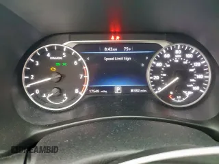 2024 Nissan Sentra SV z VIN 3N1AB8CVXRY261632, wystawiony jako Copart lot #57170615 z przebiegiem 17 549 mil mil oraz Szkoda całkowita • Salvage title. Historia ofert i sprzedaży dostępna na DreamBid. Obrazek 9.