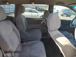 2010 Toyota Sienna CE with VIN 5TDKK4CC2AS332391, listed as a Copart auction lot 46881495 with 319,920 mi miles and Salvage Title. Bid and sale history available at DreamBid. Image 11.
