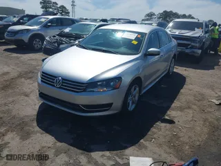 2014 Volkswagen Passat Wolfsburg Ed with VIN 1VWAS7A32EC048814, listed as a IAAI auction lot 41858198 with 112,436 mi miles. Bid and sale history available at carsss.com. Image 17.