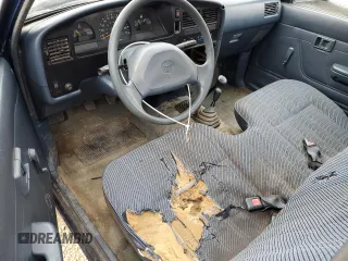 1994 Toyota Pickup DX z VIN 4TARN01P5RZ232120, wystawiony jako Copart lot #44245255 z przebiegiem 123 342 mil mil oraz Czysty tytuł • Clean title. Historia ofert i sprzedaży dostępna na DreamBid. Obrazek 8.