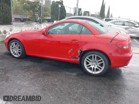 2009 Mercedes-Benz SLK-Class 3.0L with VIN WDBWK54F69F191027, listed as a IAAI auction lot 41809020 with 70,932 mi miles. Bid and sale history available at carsss.com. Image 14.