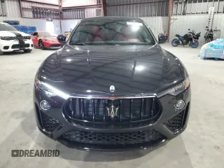 2022 Maserati Levante with VIN ZN661YUM1NX400441, listed as a Copart auction lot 84326324 with 11,966 mi miles and Salvage title. Bid and sale history available at DreamBid. Image 5.
