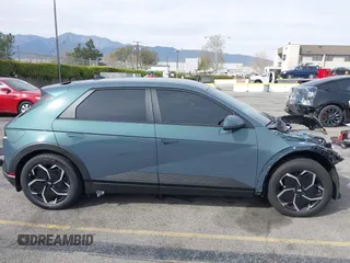 2024 Hyundai Ioniq 5 SE z VIN KM8KM4DE3RU335734, wystawiony jako IAAI lot #41657647 z przebiegiem 445 mil mil oraz . Historia ofert i sprzedaży dostępna na DreamBid. Obrazek 14.