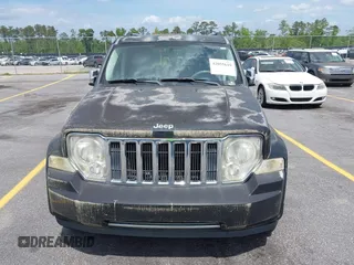 2008 Jeep Liberty Limited with VIN 1J8GP58K08W199002, listed as a IAAI auction lot 42055619 with 290,000 mi miles. Bid and sale history available at carsss.com. Image 6.