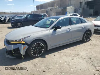 2022 Kia K5 GT-Line z VIN 5XXG64J2XNG118857, wystawiony jako Copart lot #50241565 z przebiegiem 82 173 mil mil oraz Szkody całkowita. Historia ofert i sprzedaży dostępna na DreamBid. Obrazek 1.