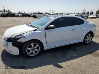 2010 Scion tC z VIN JTKDE3B71A0320484, wystawiony jako Copart lot #72080474 z przebiegiem 115 201 mil mil oraz Szkoda całkowita • Salvage title. Historia ofert i sprzedaży dostępna na DreamBid. Obrazek 1.