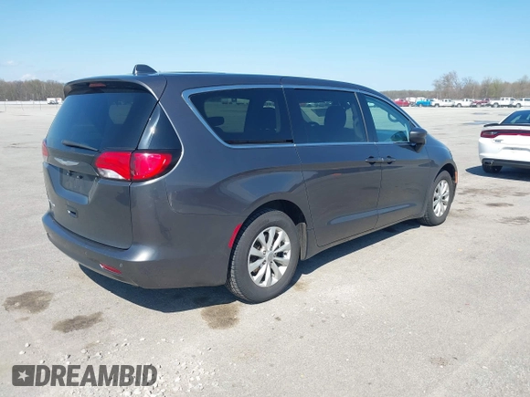 2017 Chrysler Pacifica Touring with VIN 2C4RC1DG0HR587782, listed as a IAAI auction lot 41954896 with 122,130 mi miles and . Bid and sale history available at DreamBid. Image 4.
