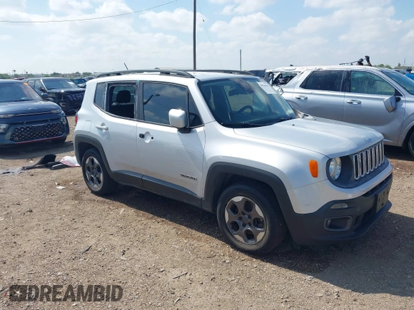2015 Jeep Renegade Latitude with VIN ZACCJABH0FPB65461, listed as a IAAI auction lot 39756561 with 132,135 mi miles. Bid and sale history available at carsss.com. Image 1.