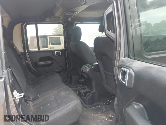 2020 Jeep Gladiator Sport S with VIN 1C6HJTAG2LL151865, listed as a IAAI auction lot 41649805 with 117,093 mi miles. Bid and sale history available at carsss.com. Image 8.