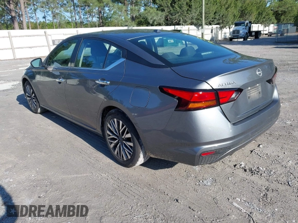 2024 Nissan Altima SV with VIN 1N4BL4DV0RN319322, listed as a IAAI auction lot 41988599 with 36,148 mi miles and . Bid and sale history available at DreamBid. Image 3.