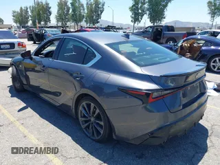 2023 Lexus IS 350 F Sport z VIN JTHGZ1B27P5063424, wystawiony jako IAAI lot #42233332 z przebiegiem 61 589 mil mil oraz . Historia ofert i sprzedaży dostępna na DreamBid. Obrazek 3.