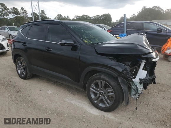 2022 Kia Seltos S with VIN KNDEU2AA1N7289689, listed as a Copart auction lot 60282095 with 55,215 mi miles and Salvage title. Bid and sale history available at DreamBid. Image 4.